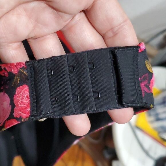 Body by Victoria's Secret Lined Perfect Coverage in Floral Size 36C NWT - Picture 5 of 9